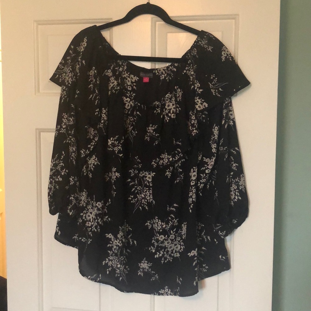 Vince Camuto off the shoulder top